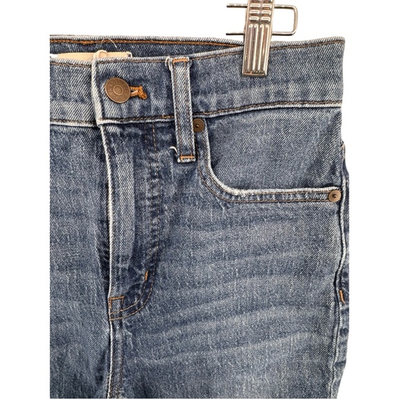 Madewell Classic Straight Jeans (25) - Picture 4 of 12